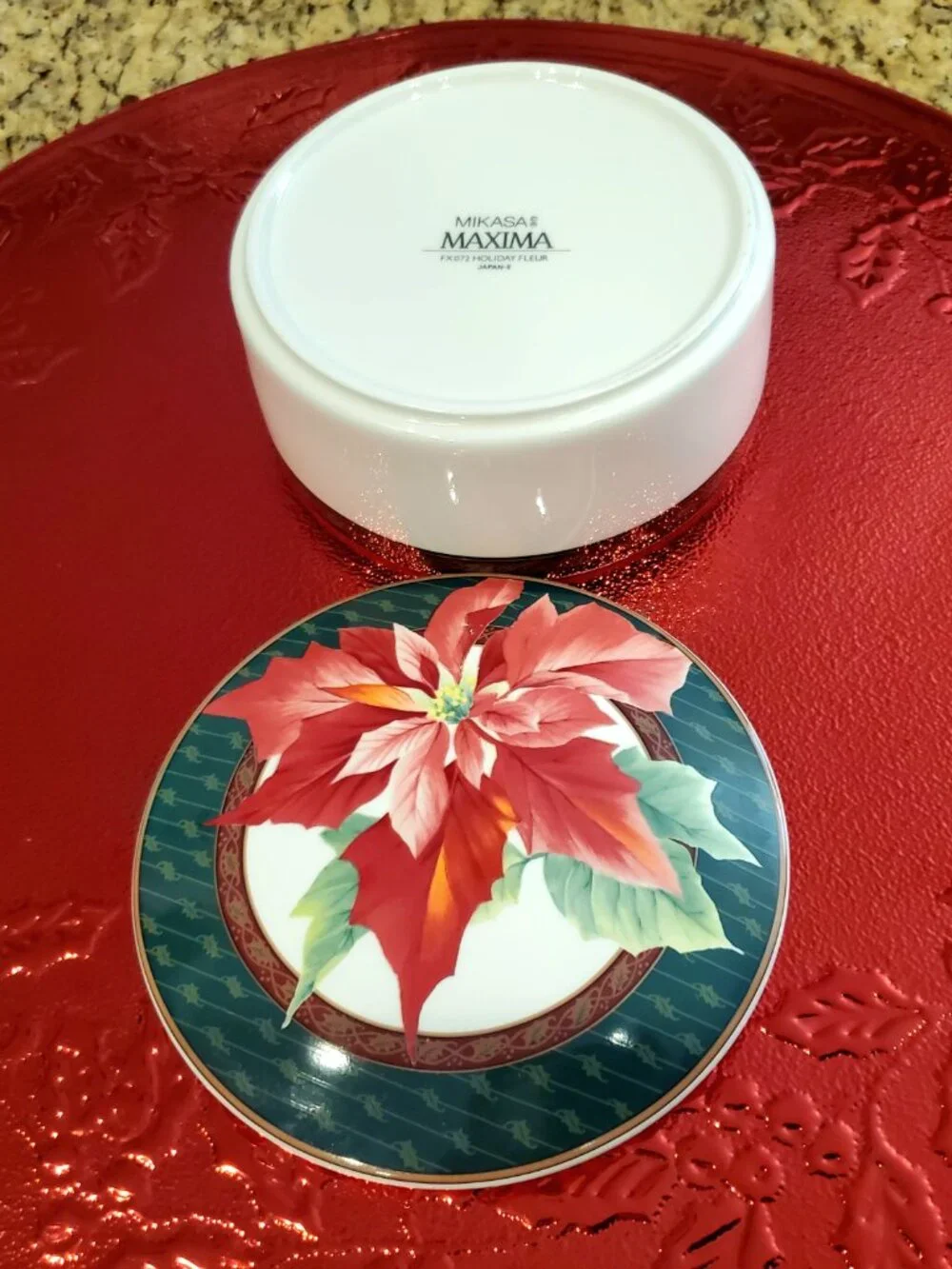 VINTAGE Mikasa Maxima Holiday Fleur Poinsettia Round Trinket Box w/Lid